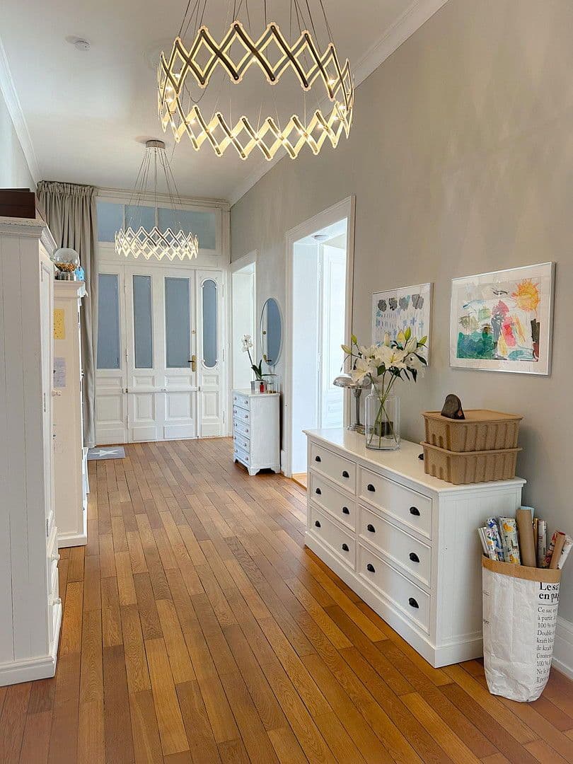 Pronájem bytu 4+1 160 m², Frankfurt, Hessen Pronájem bytu 4+1 160 m², Frankfurt, Hessen