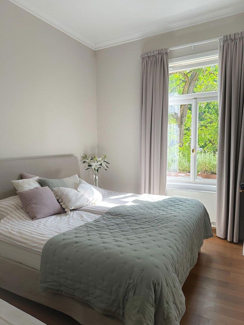 Pronájem bytu 4+1 160 m², Frankfurt, Hessen Pronájem bytu 4+1 160 m², Frankfurt, Hessen