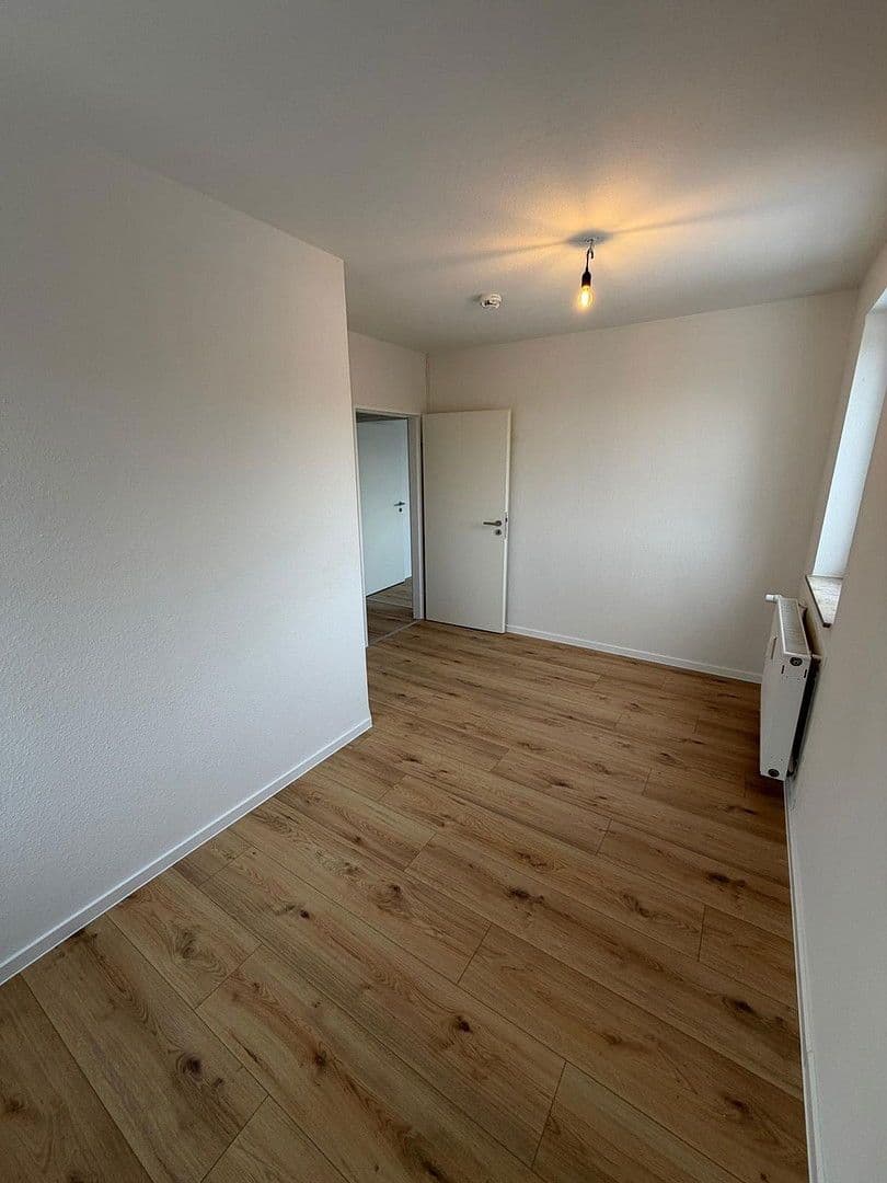 Pronájem bytu 3+1 77 m², Am Fuchsberg 10b, Magdeburg, Sasko-Anhaltsko Pronájem bytu 3+1 77 m², Am Fuchsberg 10b, Magdeburg, Sasko-Anhaltsko
