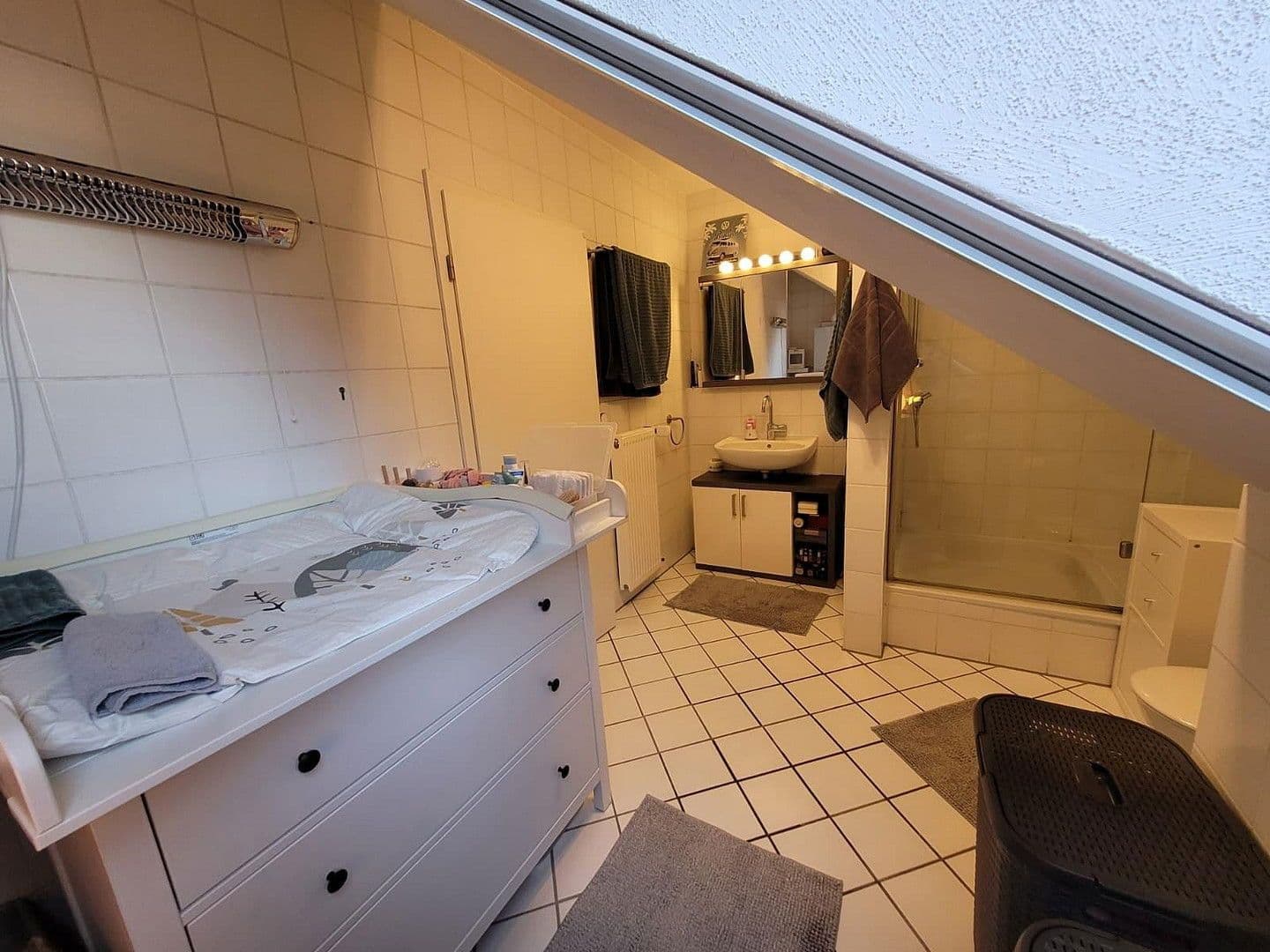 Pronájem bytu 3+1 68 m², Bielefeld, Severní Porýní-Vestfálsko Pronájem bytu 3+1 68 m², Bielefeld, Severní Porýní-Vestfálsko