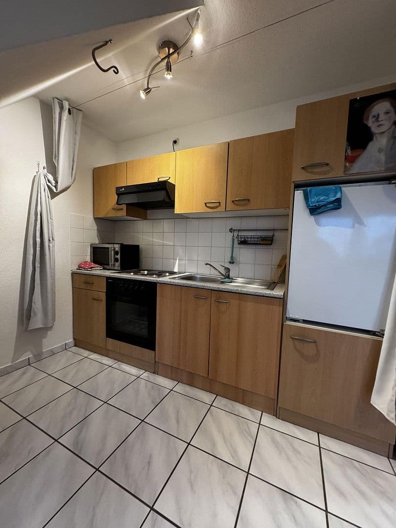 Pronájem bytu 1+kk 40 m², Köln, Severní Porýní-Vestfálsko Pronájem bytu 1+kk 40 m², Köln, Severní Porýní-Vestfálsko