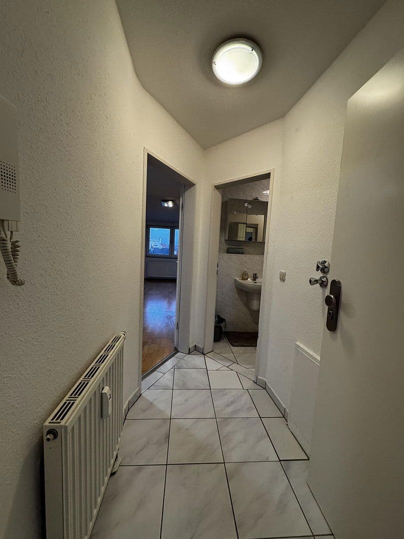 Pronájem bytu 1+kk 40 m², Köln, Severní Porýní-Vestfálsko Pronájem bytu 1+kk 40 m², Köln, Severní Porýní-Vestfálsko