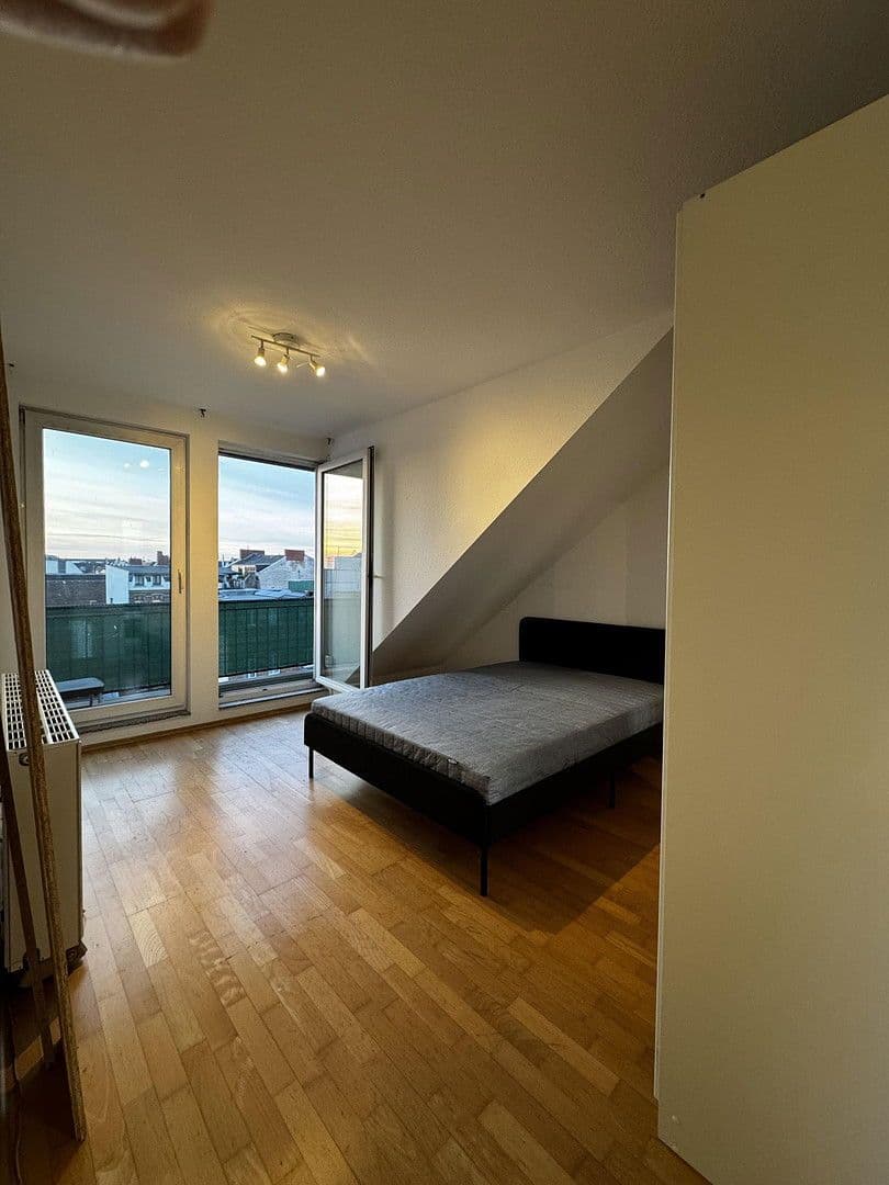 Pronájem bytu 1+kk 40 m², Köln, Severní Porýní-Vestfálsko Pronájem bytu 1+kk 40 m², Köln, Severní Porýní-Vestfálsko
