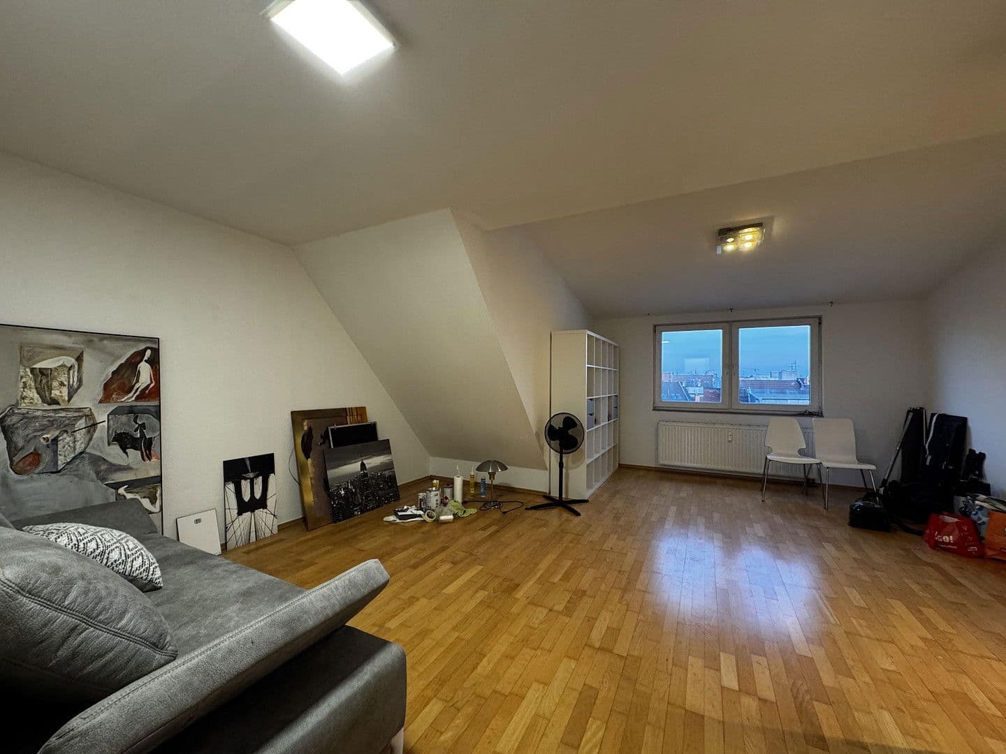 Pronájem bytu 1+kk 40 m², Köln, Severní Porýní-Vestfálsko Pronájem bytu 1+kk 40 m², Köln, Severní Porýní-Vestfálsko
