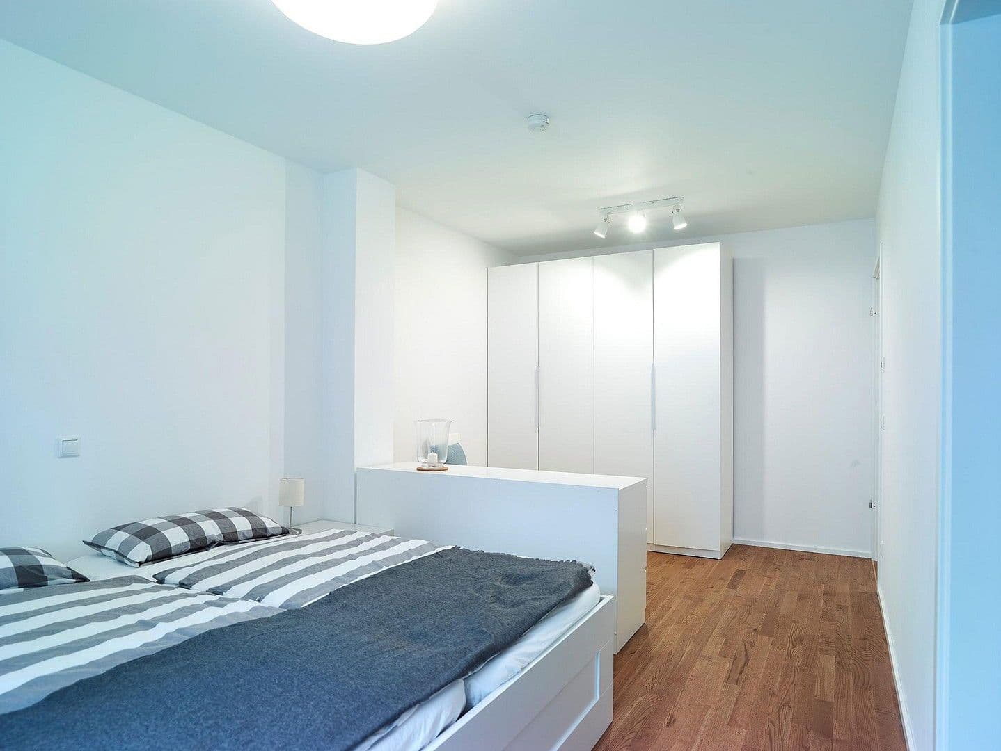 Pronájem bytu 3+1 103 m², Moltkestr. 118, Köln, Severní Porýní-Vestfálsko Pronájem bytu 3+1 103 m², Moltkestr. 118, Köln, Severní Porýní-Vestfálsko