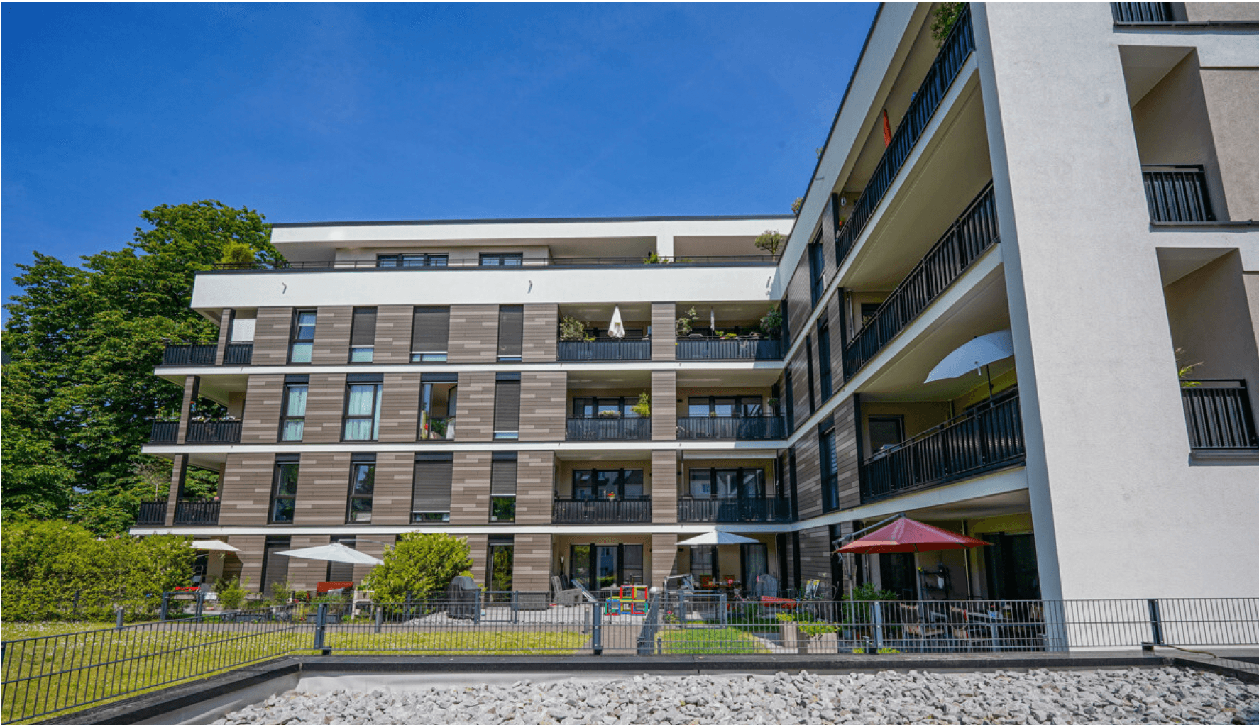 Pronájem bytu 3+1 103 m², Moltkestr. 118, Köln, Severní Porýní-Vestfálsko Pronájem bytu 3+1 103 m², Moltkestr. 118, Köln, Severní Porýní-Vestfálsko