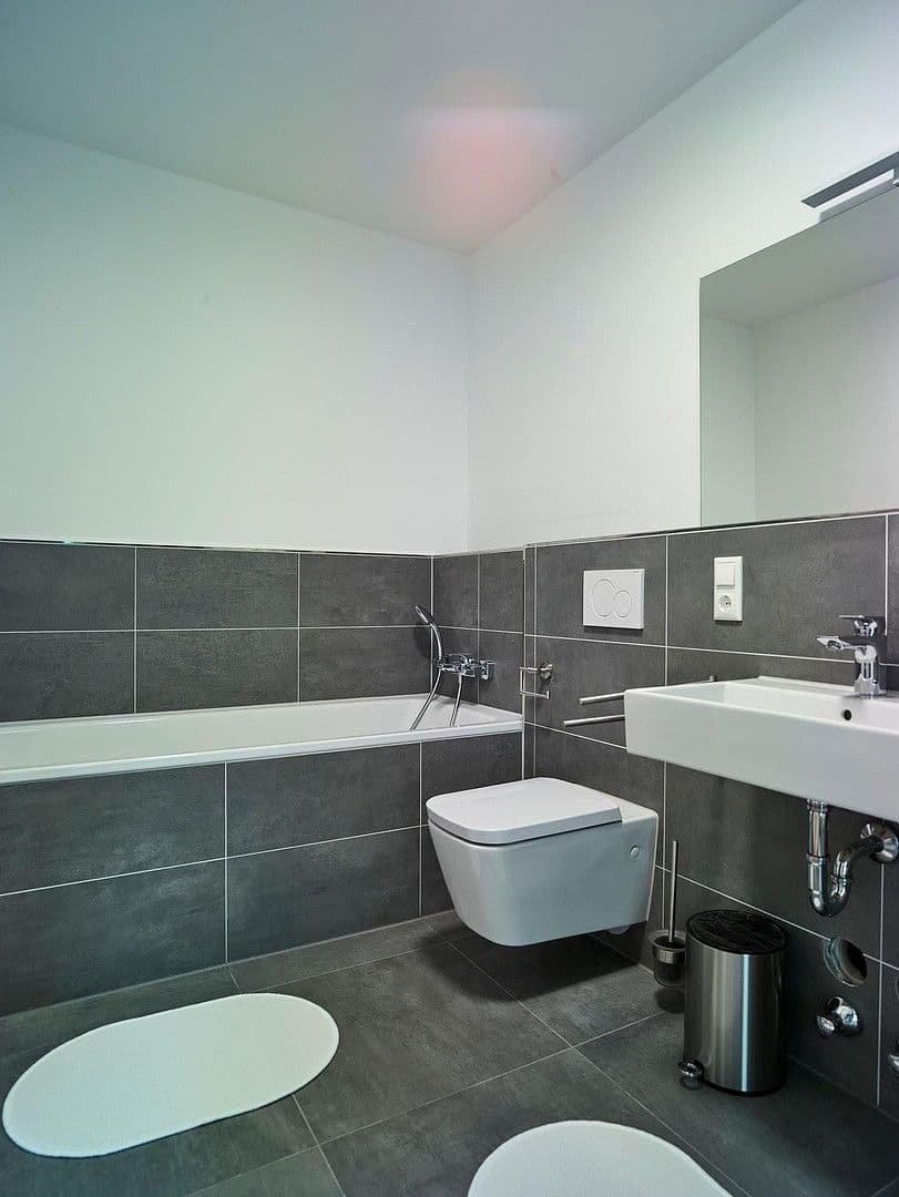 Pronájem bytu 3+1 103 m², Moltkestr. 118, Köln, Severní Porýní-Vestfálsko Pronájem bytu 3+1 103 m², Moltkestr. 118, Köln, Severní Porýní-Vestfálsko