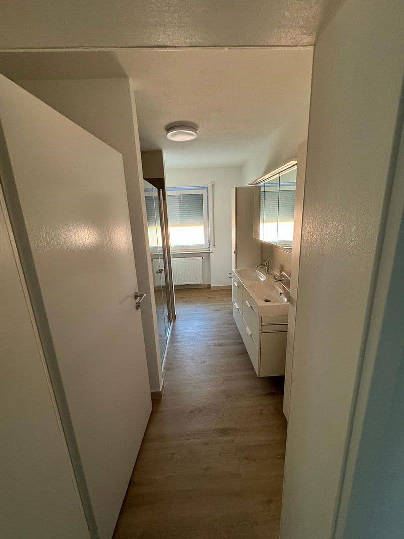 Pronájem bytu 3+kk 116 m², Haiterbach, Bádensko-Württembersko Pronájem bytu 3+kk 116 m², Haiterbach, Bádensko-Württembersko