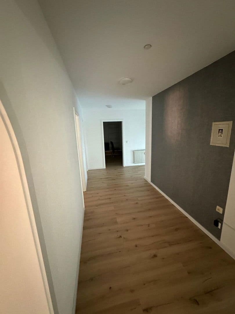 Pronájem bytu 3+kk 116 m², Haiterbach, Bádensko-Württembersko Pronájem bytu 3+kk 116 m², Haiterbach, Bádensko-Württembersko