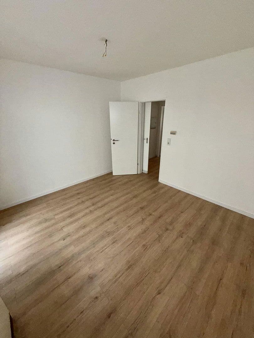 Pronájem bytu 2+1 45 m², Wuppertal, Severní Porýní-Vestfálsko Pronájem bytu 2+1 45 m², Wuppertal, Severní Porýní-Vestfálsko