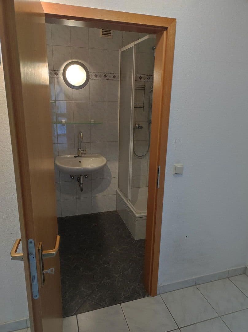 Prodej domu 120 m², pozemek 543 m², Otawistr. 12, Duisburg, Severní Porýní-Vestfálsko Prodej domu 120 m², pozemek 543 m², Otawistr. 12, Duisburg, Severní Porýní-Vestfálsko