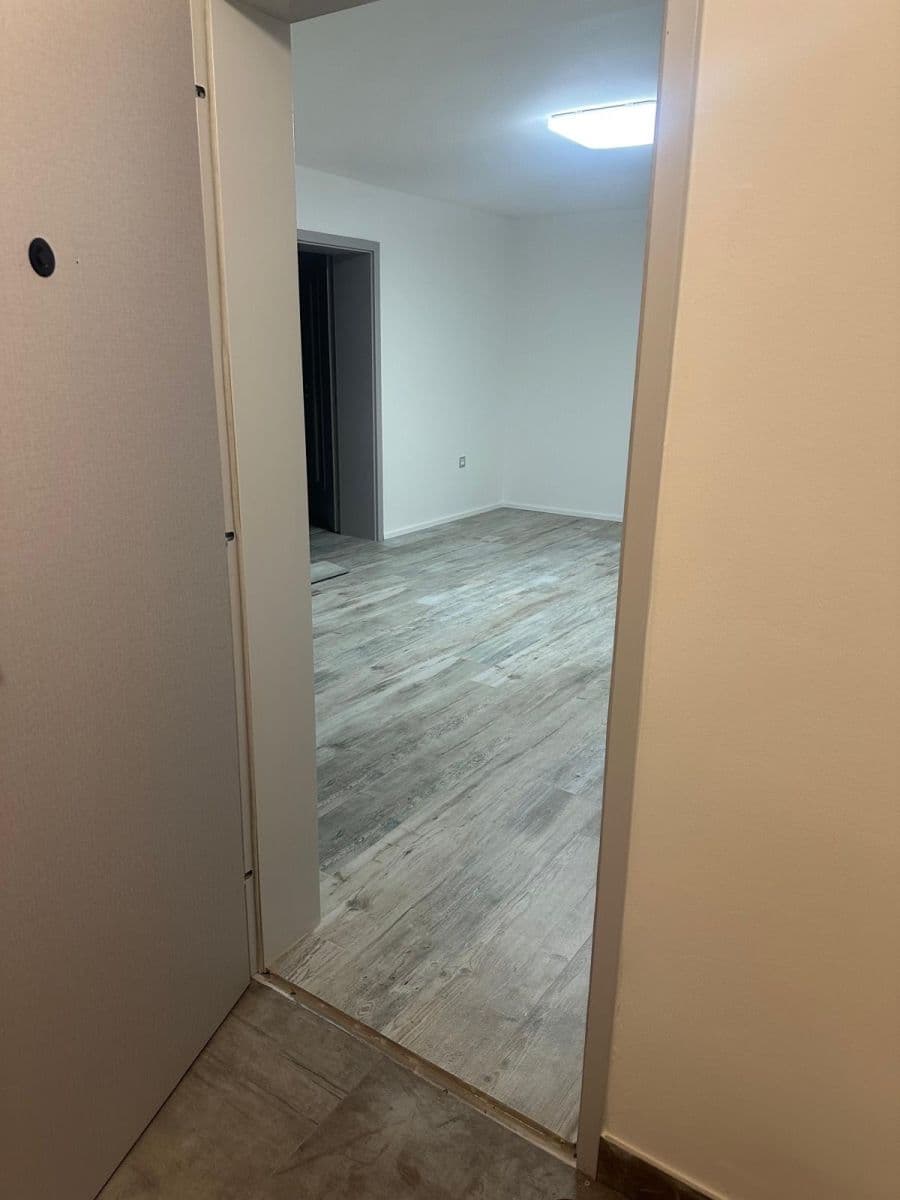 Prodej bytu 3+kk 68 m², Letecká, Libčice nad Vltavou, Středočeský kraj Prodej bytu 3+kk 68 m², Letecká, Libčice nad Vltavou, Středočeský kraj