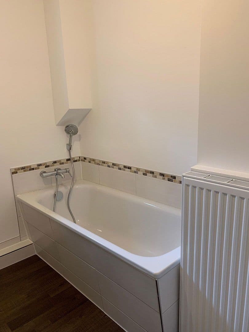 Pronájem bytu 2+1 57 m², Füllenplatz 8, Rheinfelden (Baden), Bádensko-Württembersko Pronájem bytu 2+1 57 m², Füllenplatz 8, Rheinfelden (Baden), Bádensko-Württembersko