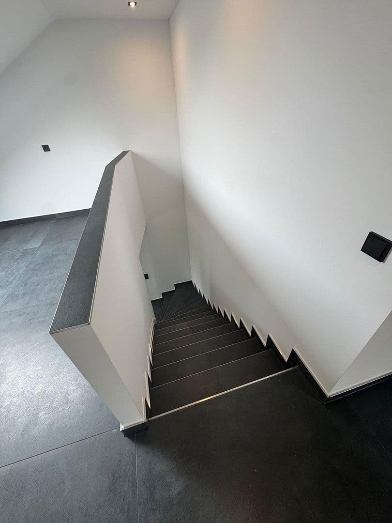 Prodej domu 330 m², pozemek 1.000 m², München, Bavorsko Prodej domu 330 m², pozemek 1.000 m², München, Bavorsko