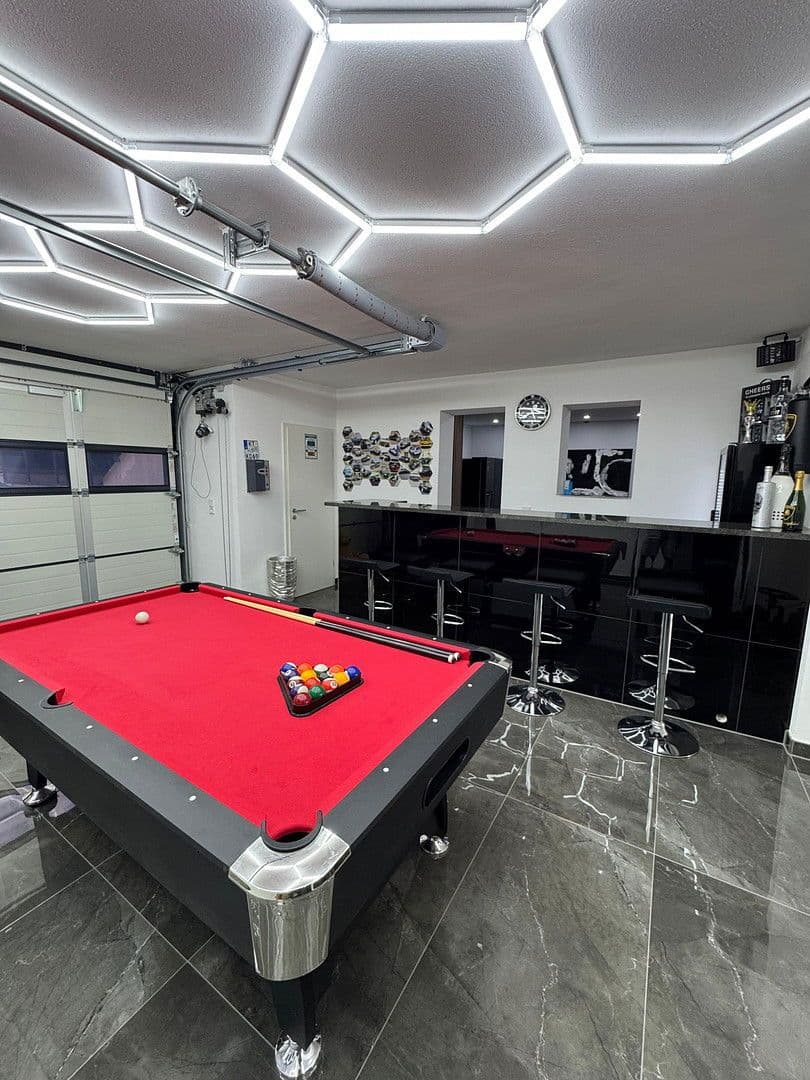 Prodej domu 330 m², pozemek 1.000 m², München, Bavorsko Prodej domu 330 m², pozemek 1.000 m², München, Bavorsko