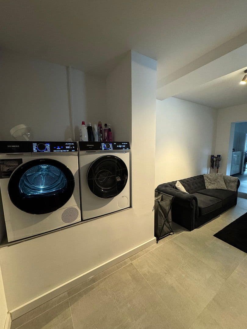 Prodej domu 330 m², pozemek 1.000 m², München, Bavorsko Prodej domu 330 m², pozemek 1.000 m², München, Bavorsko