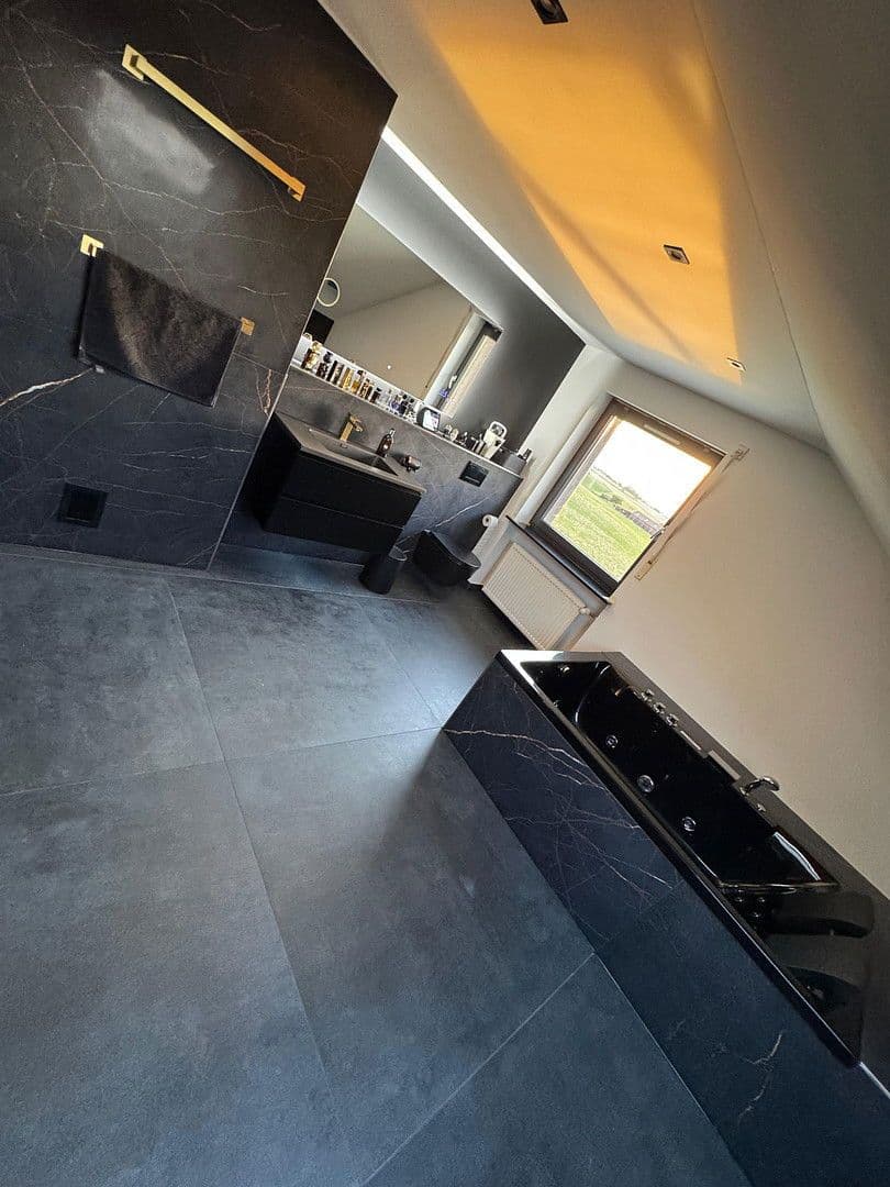 Prodej domu 330 m², pozemek 1.000 m², München, Bavorsko Prodej domu 330 m², pozemek 1.000 m², München, Bavorsko