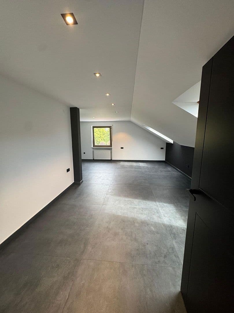 Prodej domu 330 m², pozemek 1.000 m², München, Bavorsko Prodej domu 330 m², pozemek 1.000 m², München, Bavorsko