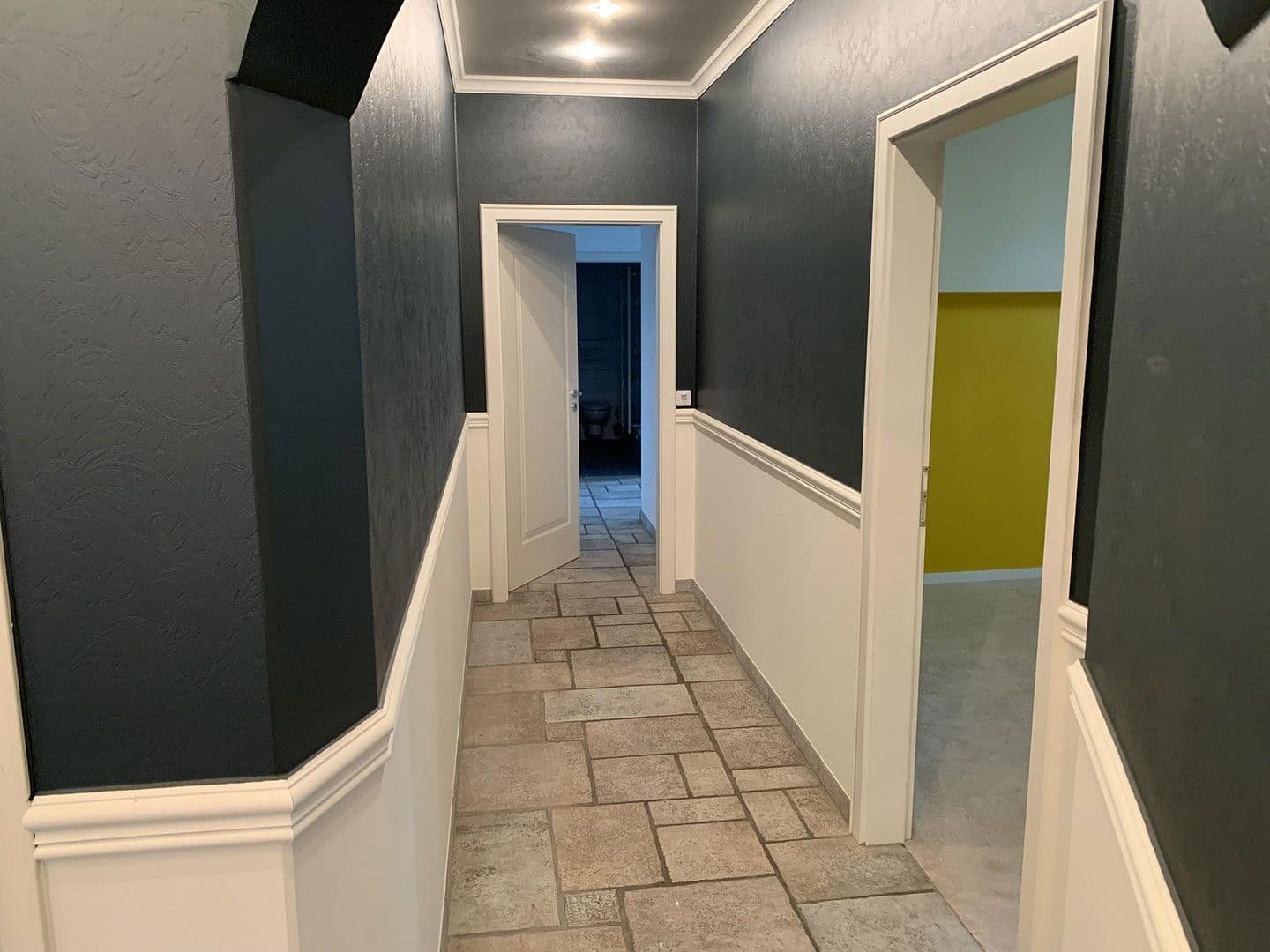 Pronájem bytu 5+1 165 m², Korntal-Münchingen, Bádensko-Württembersko Pronájem bytu 5+1 165 m², Korntal-Münchingen, Bádensko-Württembersko