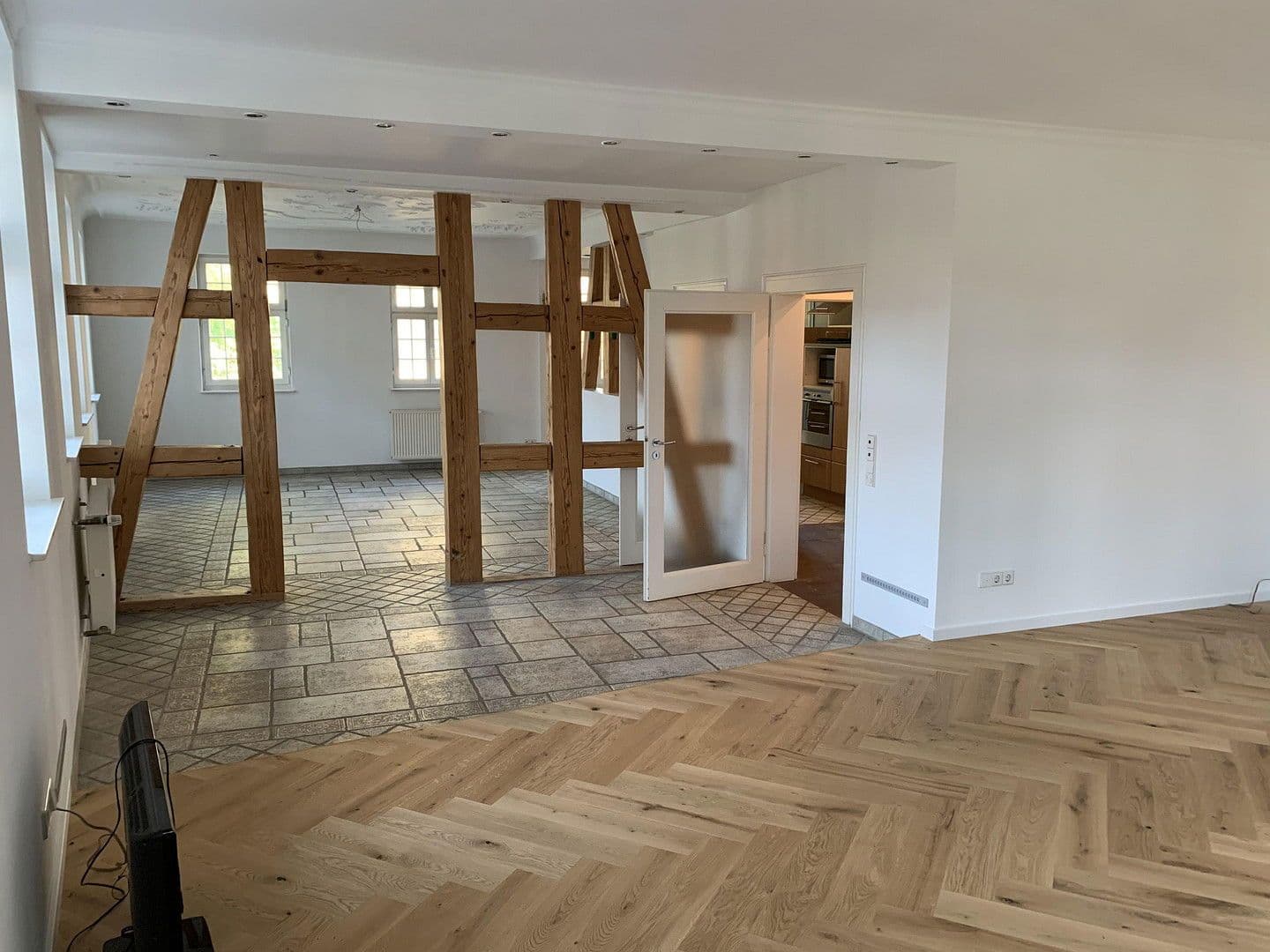 Pronájem bytu 5+1 165 m², Korntal-Münchingen, Bádensko-Württembersko Pronájem bytu 5+1 165 m², Korntal-Münchingen, Bádensko-Württembersko