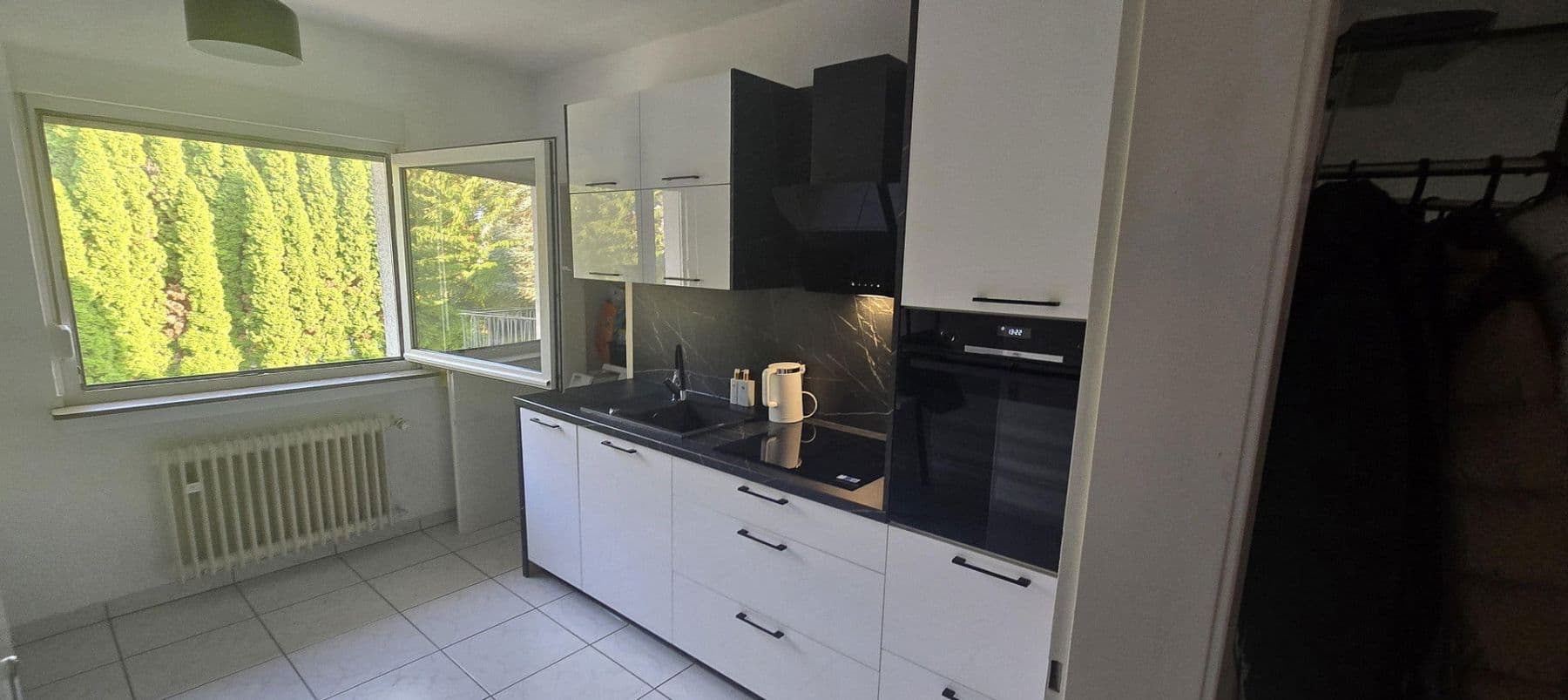 Pronájem bytu 3+1 85 m², Köln, Severní Porýní-Vestfálsko Pronájem bytu 3+1 85 m², Köln, Severní Porýní-Vestfálsko