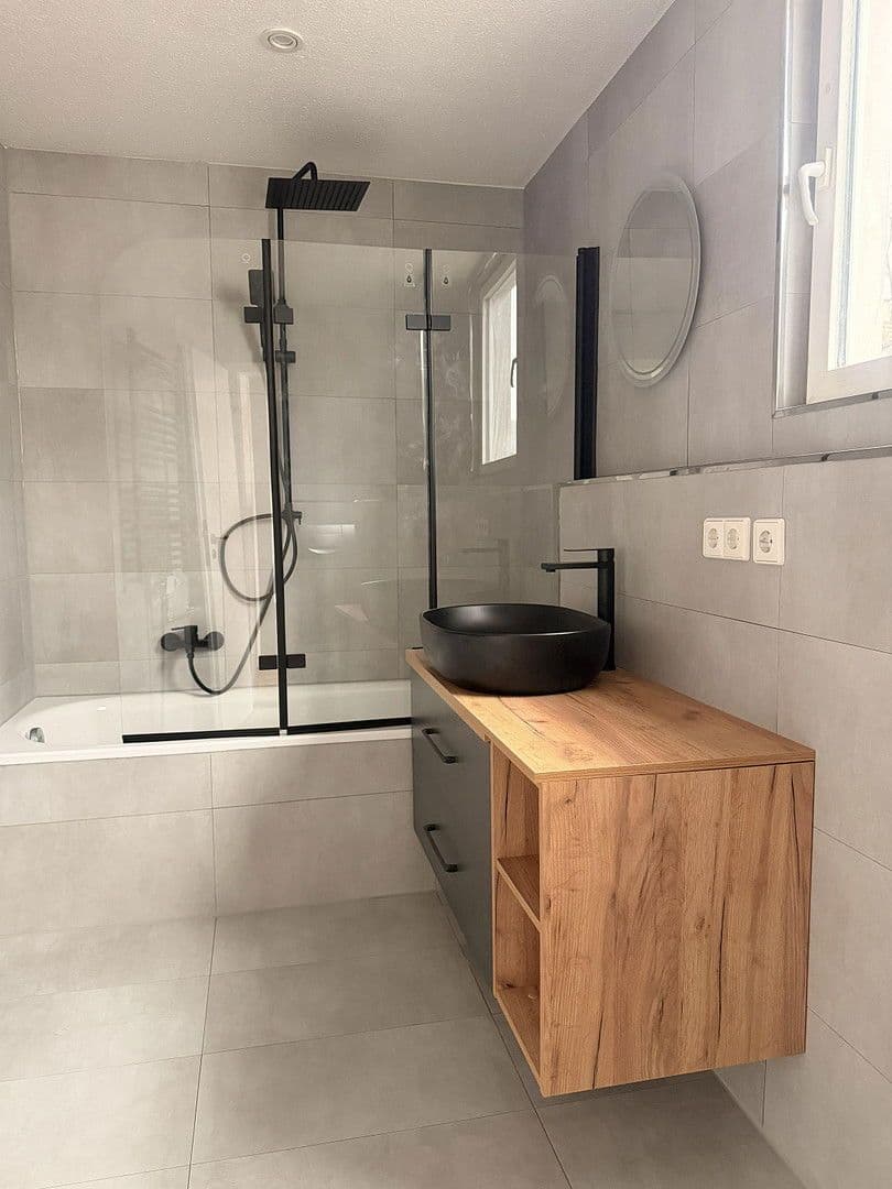 Prodej bytu 3+1 81 m², Wirkergasse 12, Lörrach, Bádensko-Württembersko Prodej bytu 3+1 81 m², Wirkergasse 12, Lörrach, Bádensko-Württembersko