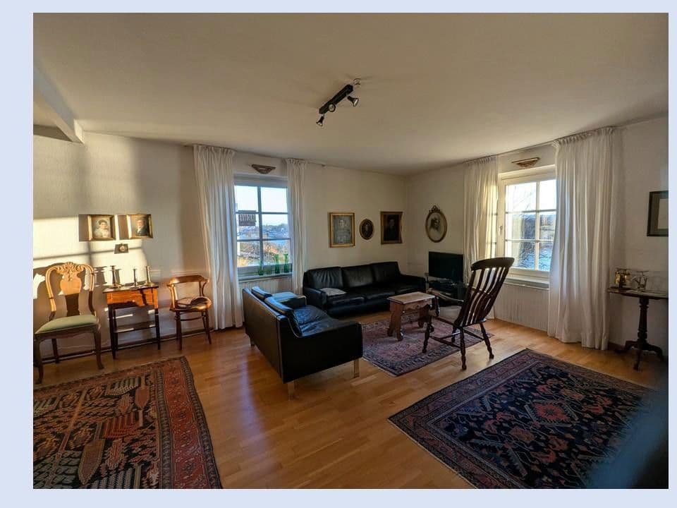 Prodej domu 260 m², pozemek 3.800 m², Regensburg, Bavorsko Prodej domu 260 m², pozemek 3.800 m², Regensburg, Bavorsko