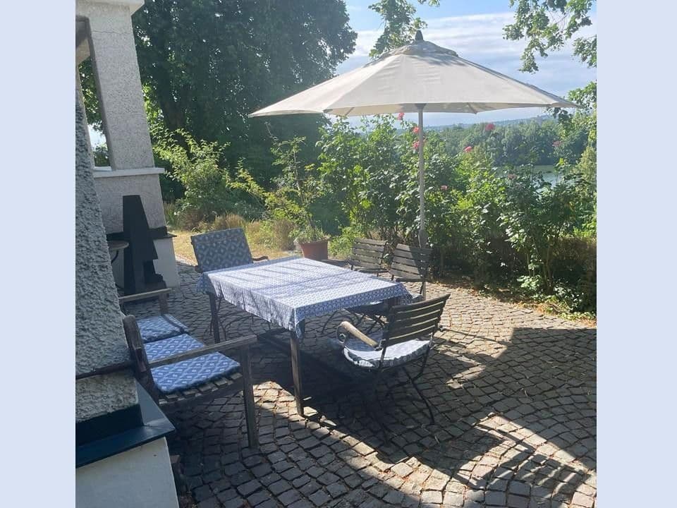 Prodej domu 260 m², pozemek 3.800 m², Regensburg, Bavorsko Prodej domu 260 m², pozemek 3.800 m², Regensburg, Bavorsko