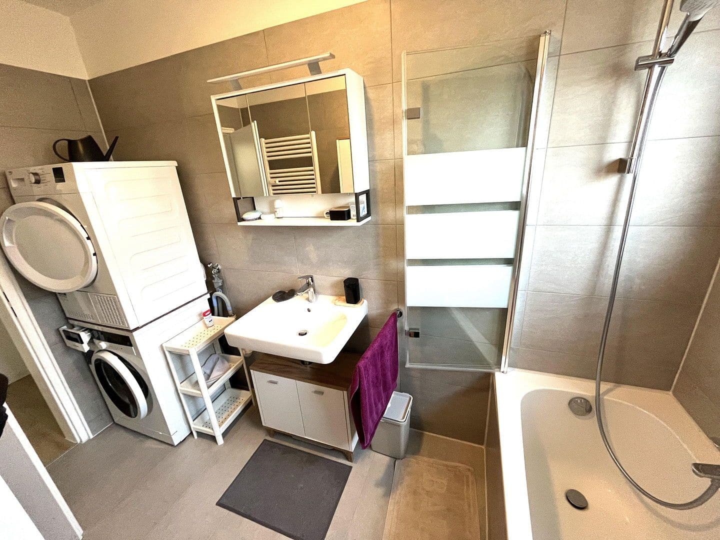 Pronájem bytu 4+1 80 m², Bahnhofstraße 42, Elchingen, Bavorsko Pronájem bytu 4+1 80 m², Bahnhofstraße 42, Elchingen, Bavorsko