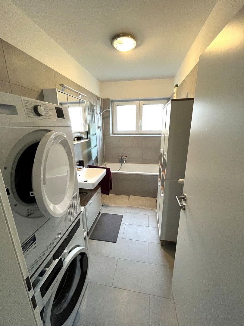 Pronájem bytu 4+1 80 m², Bahnhofstraße 42, Elchingen, Bavorsko Pronájem bytu 4+1 80 m², Bahnhofstraße 42, Elchingen, Bavorsko