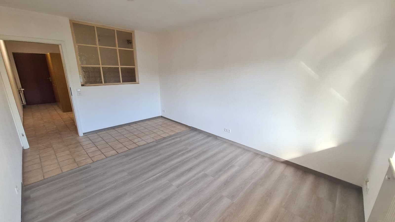 Pronájem bytu 1+1 30 m², Huchenfelder Hauptstr. 91, Pforzheim, Bádensko-Württembersko Pronájem bytu 1+1 30 m², Huchenfelder Hauptstr. 91, Pforzheim, Bádensko-Württembersko