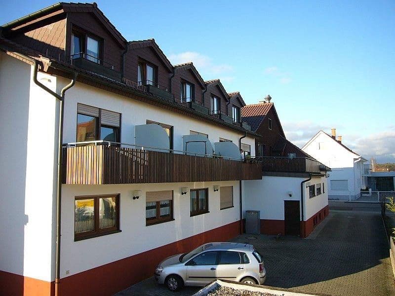 Pronájem bytu 1+1 30 m², Huchenfelder Hauptstr. 91, Pforzheim, Bádensko-Württembersko Pronájem bytu 1+1 30 m², Huchenfelder Hauptstr. 91, Pforzheim, Bádensko-Württembersko