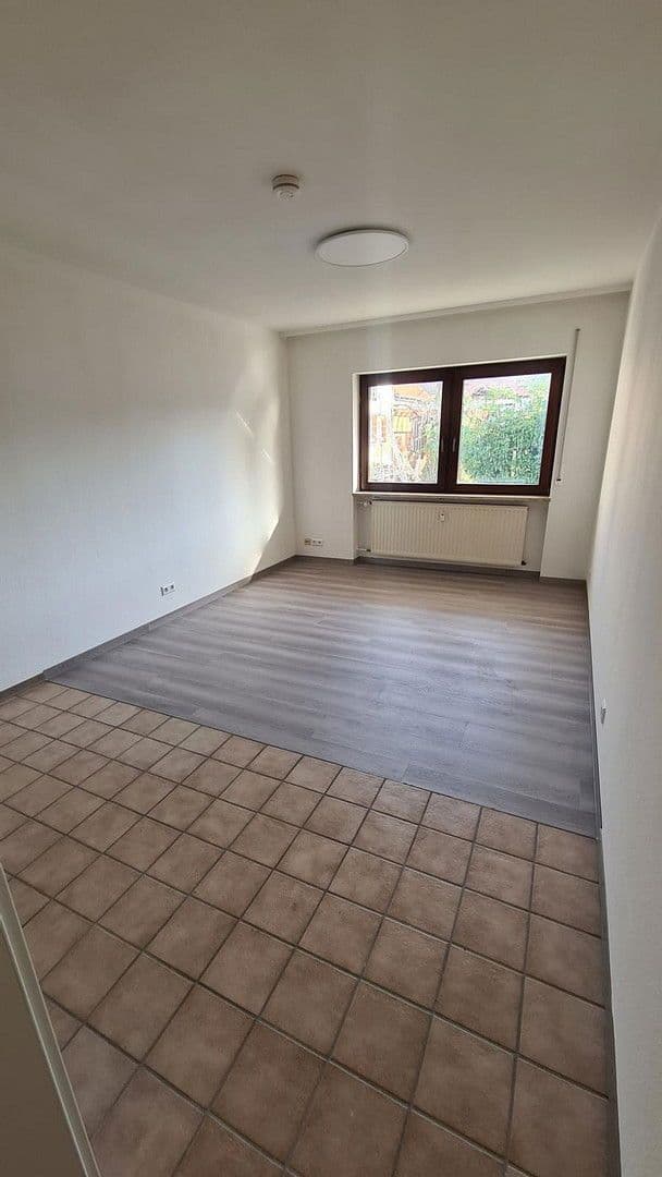 Pronájem bytu 1+1 30 m², Huchenfelder Hauptstr. 91, Pforzheim, Bádensko-Württembersko Pronájem bytu 1+1 30 m², Huchenfelder Hauptstr. 91, Pforzheim, Bádensko-Württembersko