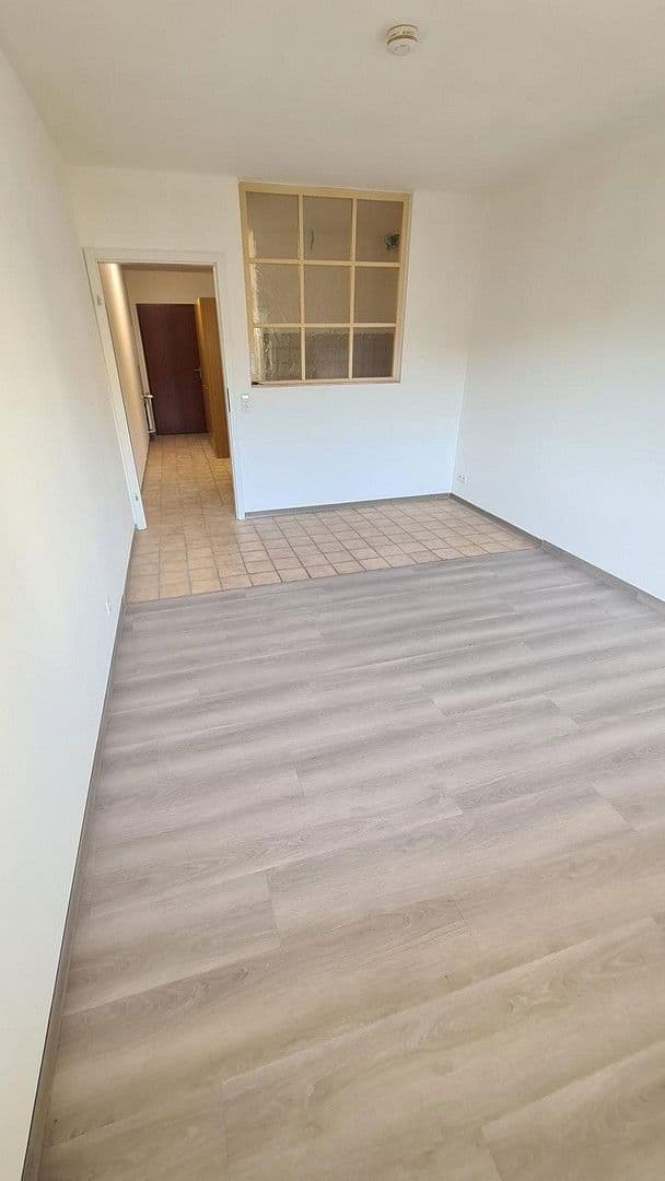 Pronájem bytu 1+1 30 m², Huchenfelder Hauptstr. 91, Pforzheim, Bádensko-Württembersko Pronájem bytu 1+1 30 m², Huchenfelder Hauptstr. 91, Pforzheim, Bádensko-Württembersko