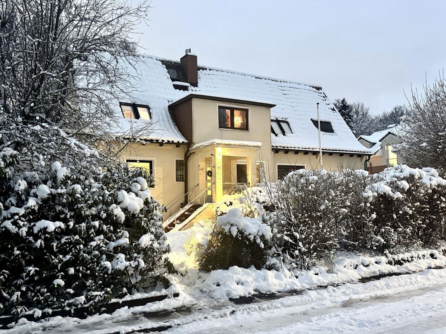 Prodej domu 166 m², pozemek 1.067 m², Hamburg, Hamburg Prodej domu 166 m², pozemek 1.067 m², Hamburg, Hamburg