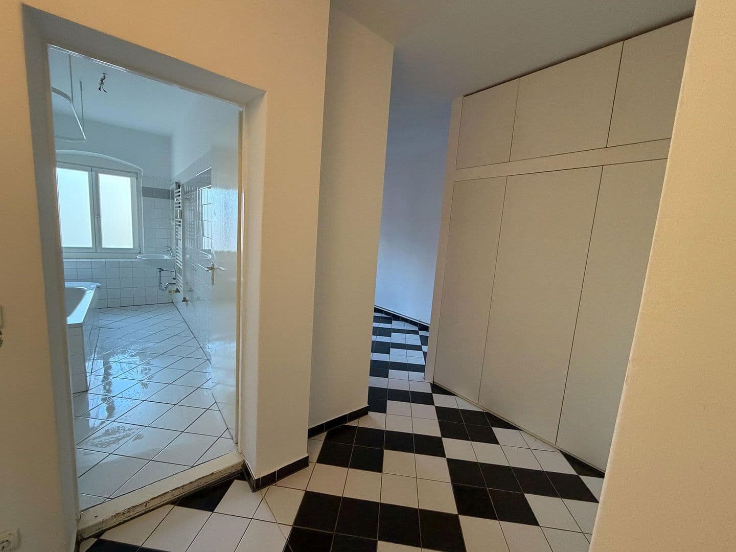 Prodej bytu 3+1 92 m², Berlin, Berlín Prodej bytu 3+1 92 m², Berlin, Berlín