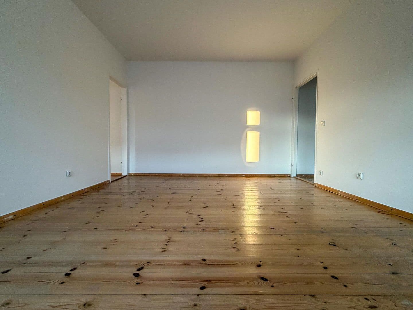 Prodej bytu 3+1 92 m², Berlin, Berlín Prodej bytu 3+1 92 m², Berlin, Berlín