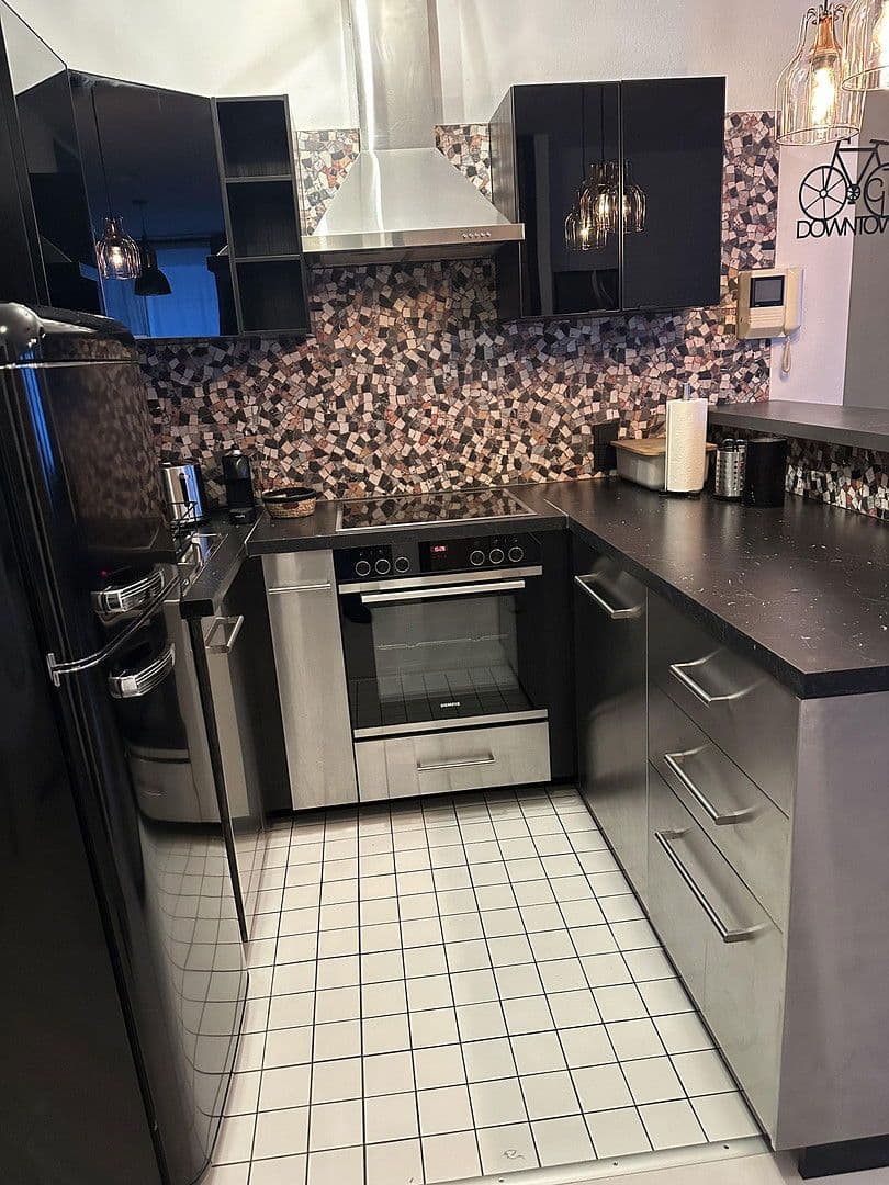 Pronájem bytu 2+1 42 m², Erich-Weinertstr. 139a, Berlin, Berlín Pronájem bytu 2+1 42 m², Erich-Weinertstr. 139a, Berlin, Berlín