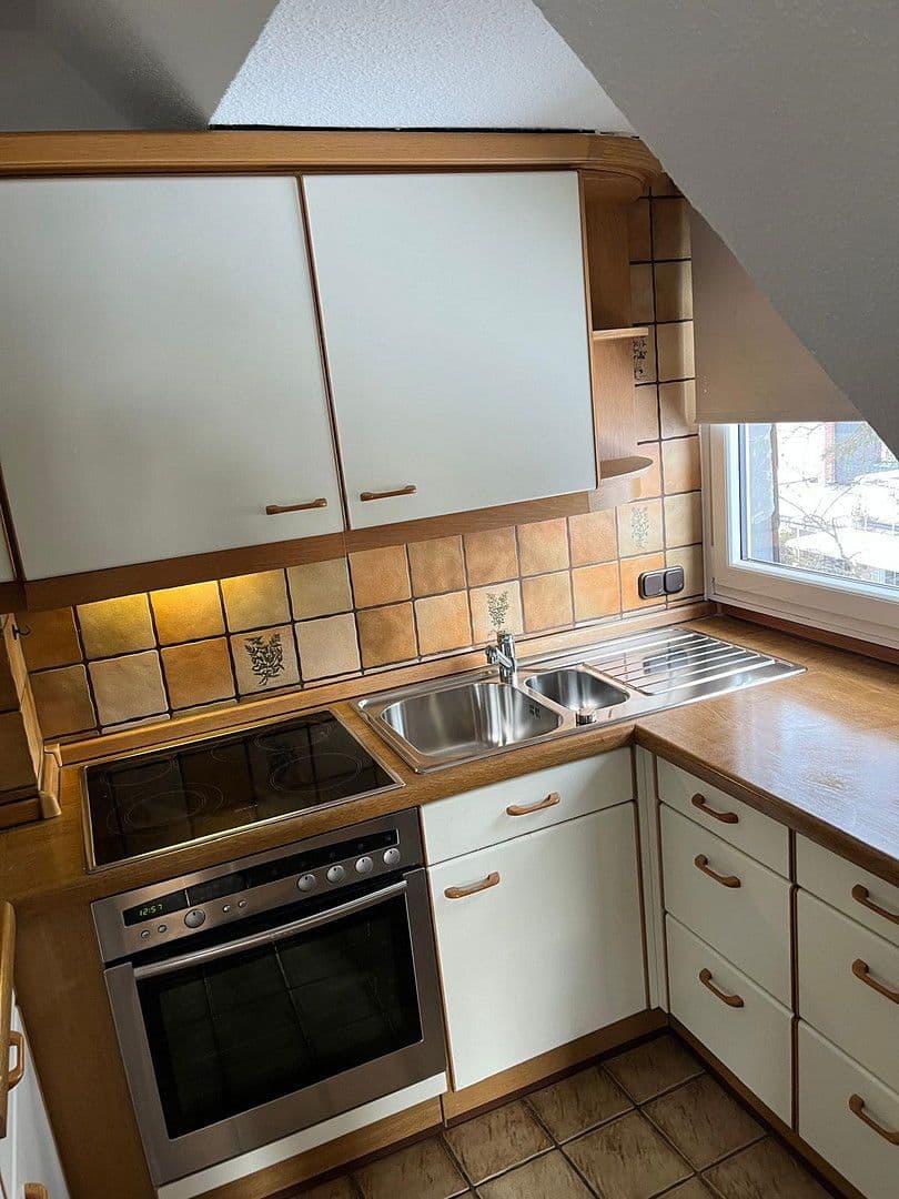 Pronájem bytu 3+1 60 m², Moers, Severní Porýní-Vestfálsko Pronájem bytu 3+1 60 m², Moers, Severní Porýní-Vestfálsko