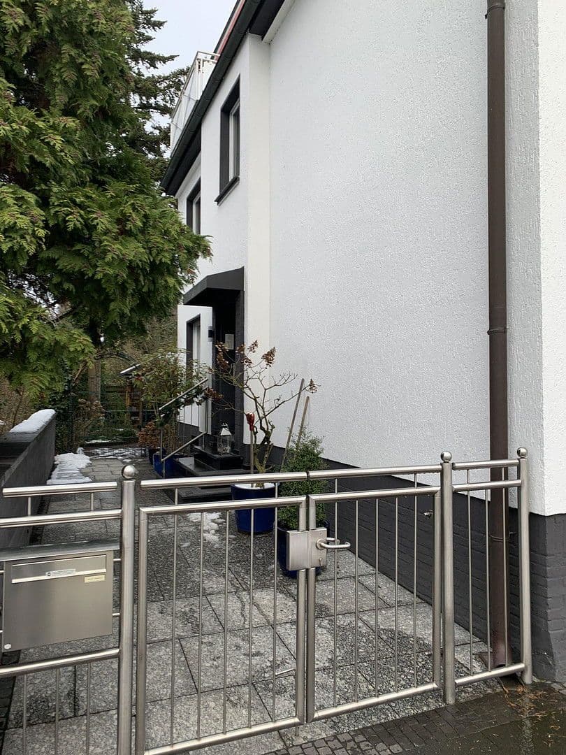 Pronájem bytu 3+1 60 m², Moers, Severní Porýní-Vestfálsko Pronájem bytu 3+1 60 m², Moers, Severní Porýní-Vestfálsko