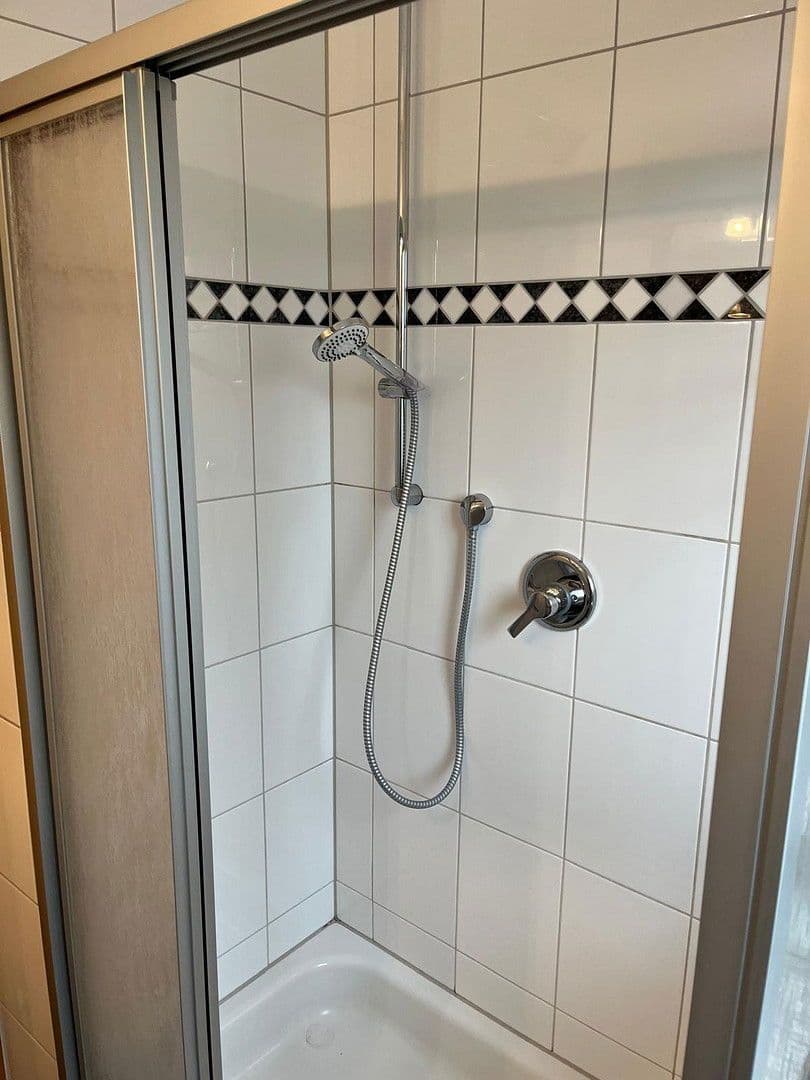 Pronájem bytu 3+1 60 m², Moers, Severní Porýní-Vestfálsko Pronájem bytu 3+1 60 m², Moers, Severní Porýní-Vestfálsko