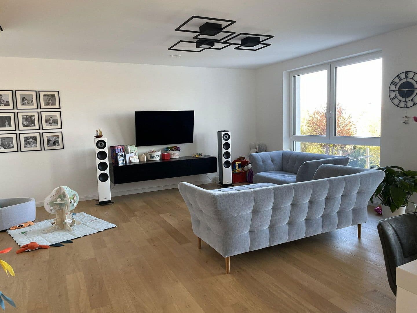 Pronájem bytu 6+1 226 m², Renningen, Bádensko-Württembersko Pronájem bytu 6+1 226 m², Renningen, Bádensko-Württembersko