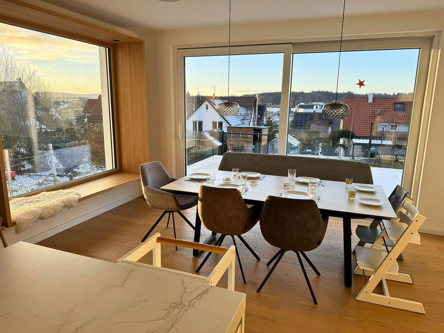 Pronájem bytu 6+1 226 m², Renningen, Bádensko-Württembersko Pronájem bytu 6+1 226 m², Renningen, Bádensko-Württembersko