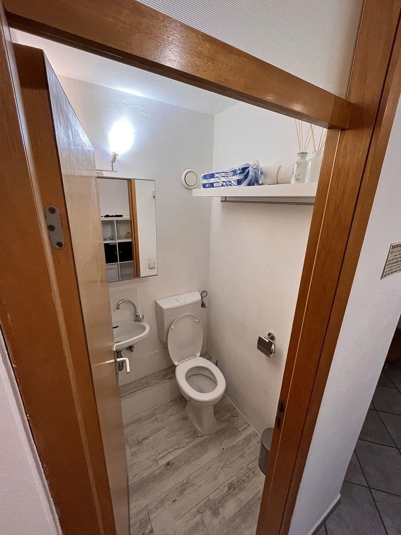 Prodej bytu 6+1 132 m², Stuttgart, Bádensko-Württembersko Prodej bytu 6+1 132 m², Stuttgart, Bádensko-Württembersko