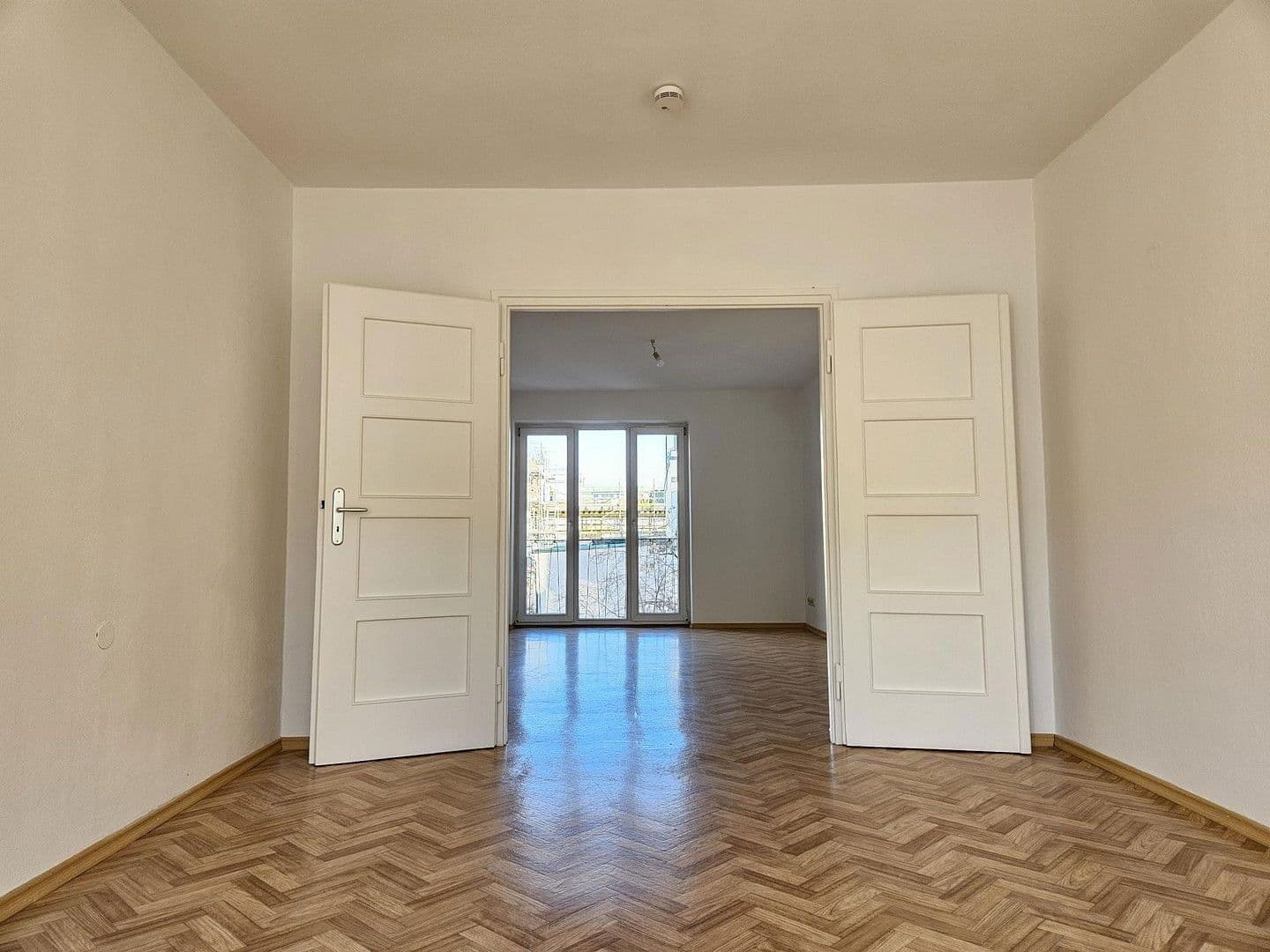 Pronájem bytu 3+1 69 m², Paul-Heyse-Straße 19, München, Bavorsko Pronájem bytu 3+1 69 m², Paul-Heyse-Straße 19, München, Bavorsko