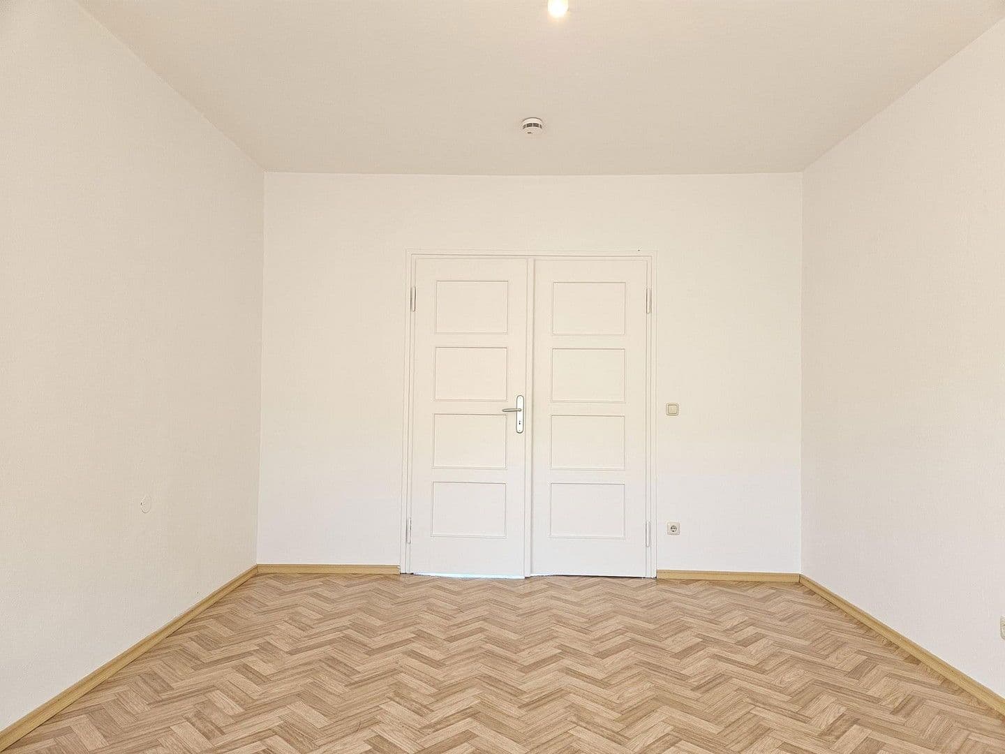 Pronájem bytu 3+1 69 m², Paul-Heyse-Straße 19, München, Bavorsko Pronájem bytu 3+1 69 m², Paul-Heyse-Straße 19, München, Bavorsko