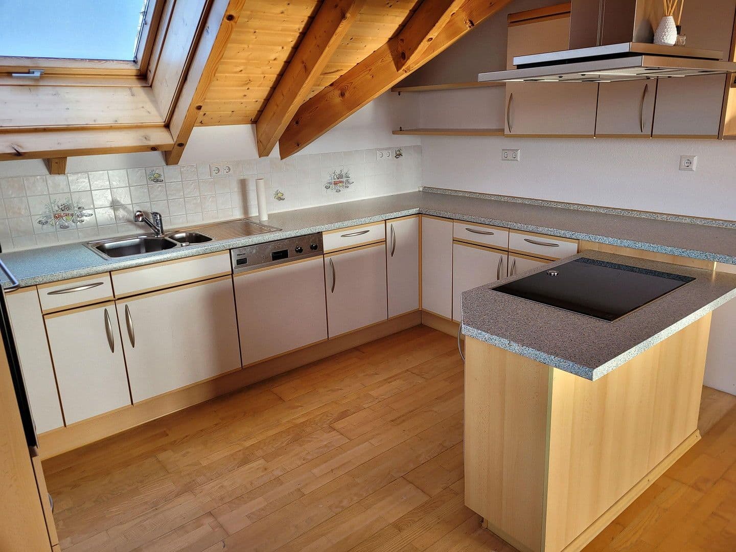 Pronájem bytu 4+kk 130 m², Laufenburg (Baden), Bádensko-Württembersko Pronájem bytu 4+kk 130 m², Laufenburg (Baden), Bádensko-Württembersko