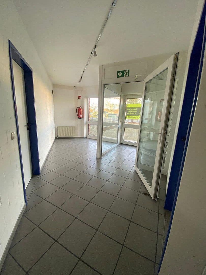 Pronájem nebytového prostoru 472 m², Daimlerstraße 5-8, Hörstel, Severní Porýní-Vestfálsko Pronájem nebytového prostoru 472 m², Daimlerstraße 5-8, Hörstel, Severní Porýní-Vestfálsko