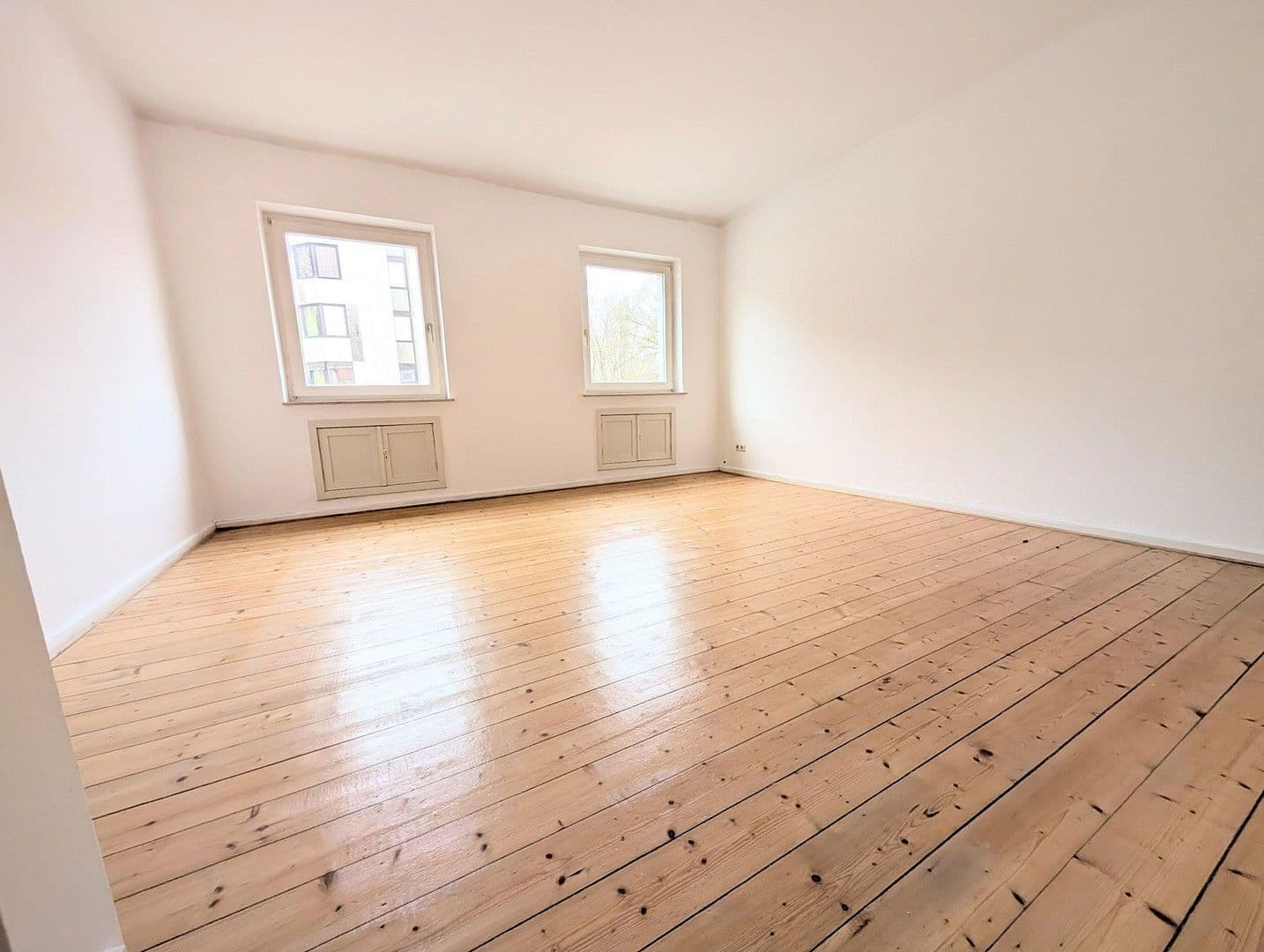 Pronájem bytu 3+1 84 m², Feuergraben 6, Hameln, Dolní Sasko Pronájem bytu 3+1 84 m², Feuergraben 6, Hameln, Dolní Sasko