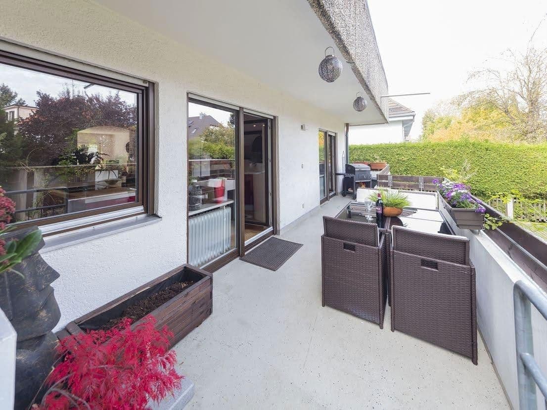 Pronájem bytu 3+1 109 m², Hochederstraße 9, München, Bavorsko Pronájem bytu 3+1 109 m², Hochederstraße 9, München, Bavorsko